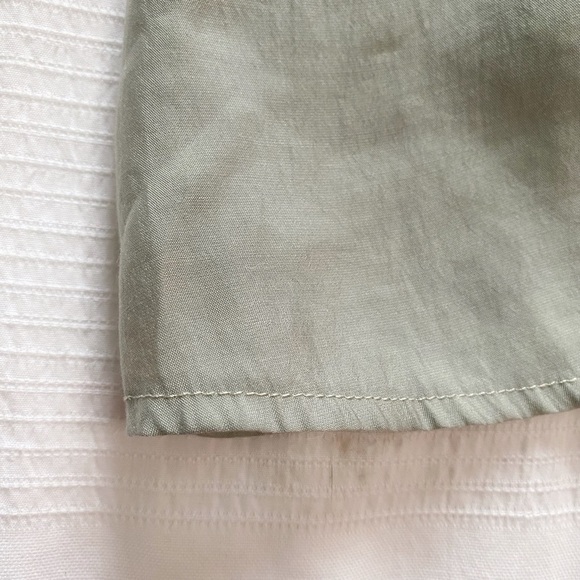 SEE U SOON SAGE GREEN SHORT SMOCKED PEASANT SLEEVE SURPLICE MAXI DRESS - XS - Picture 8 of 8